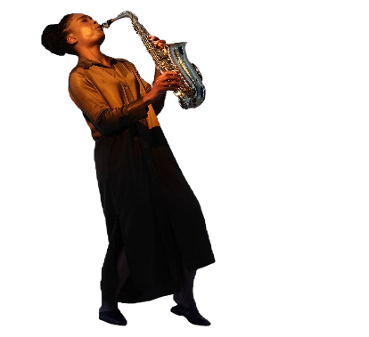 persona tocando el saxo